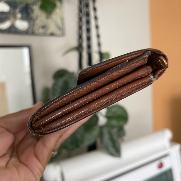 LOUIS VUITTION Vintage Authentic Monogram Sarah Long Wallet - Picture 6 of 8